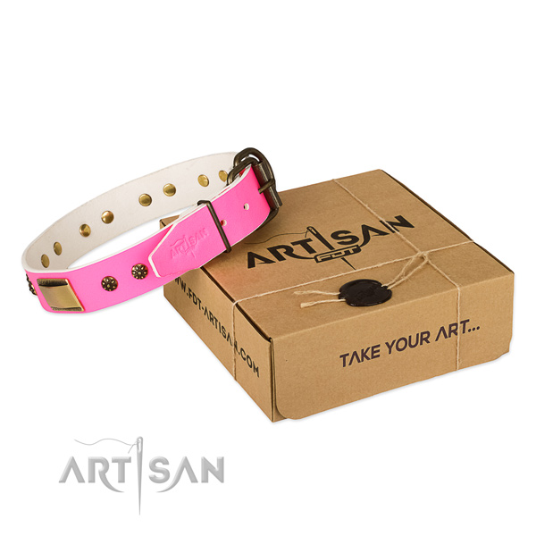 Best quality natural genuine leather collar for your attractive doggie