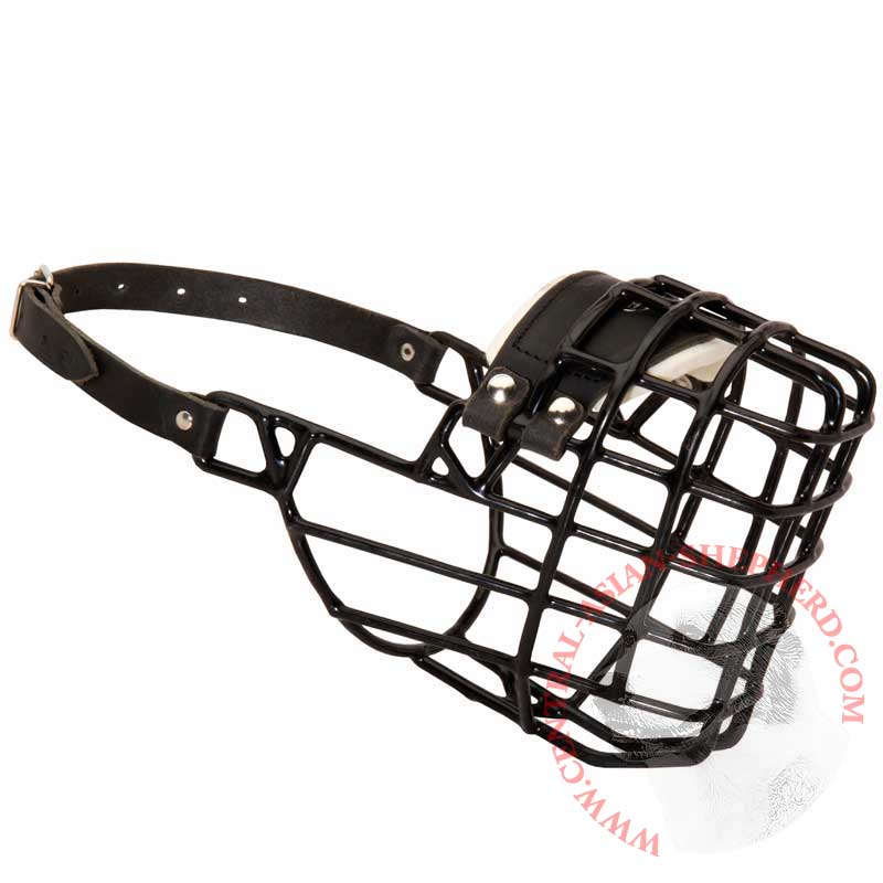 Frost-Resistant Wire Cage Central Asian Shepherd Muzzle with One Adjustable Strap
